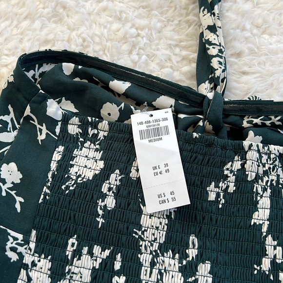 Abercrombie Knot-Front Cutout Halter Top - Picture 4 of 4